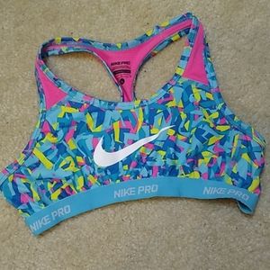 Nike Pro Sports Bra